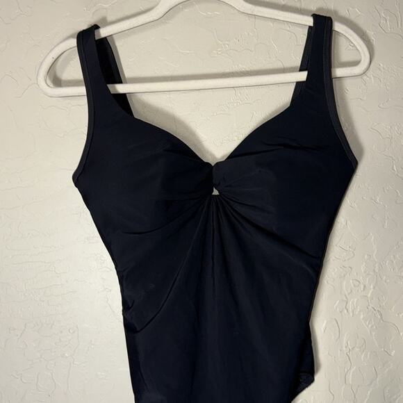 Miracle suit black one piece scoop back swimsuit size 14 - Picture 8 of 8
